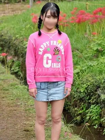 １４３ｃｍの天使を固定して電マ快楽責め…男２人のデカチンを未熟マンコにねじ込み２連続中出し＆ザーメン顔射でおさない顔面を汚した
