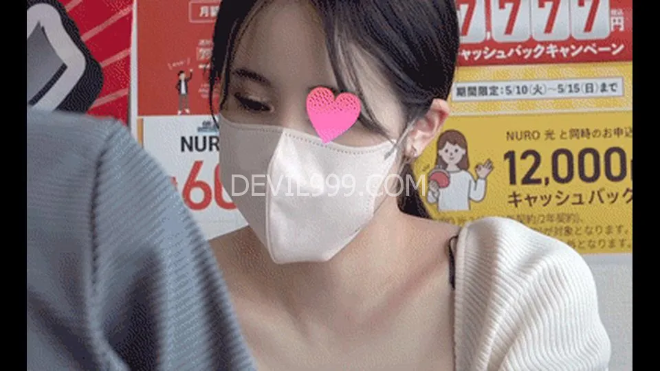 【美人ママさんのブラもろガバあきトップス】【美人女子大生のテーブル下もぞもぞ食い込み直し】