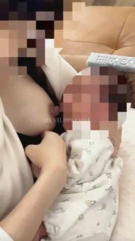 【家庭内盗撮】妻の授乳風景３日分 おっぱい,授乳フェチ必見