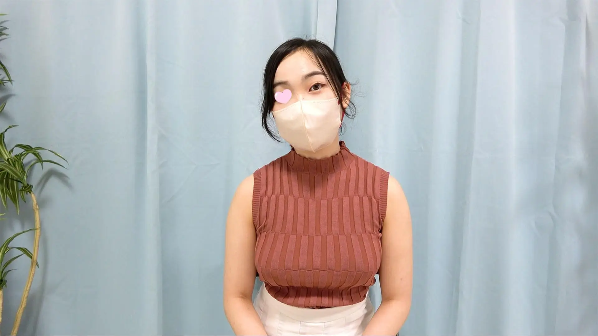 奇跡の美巨乳/ワクチン接種で揉みまくり/ノーブラ美女【パンチラ/セクハラ/内科医】