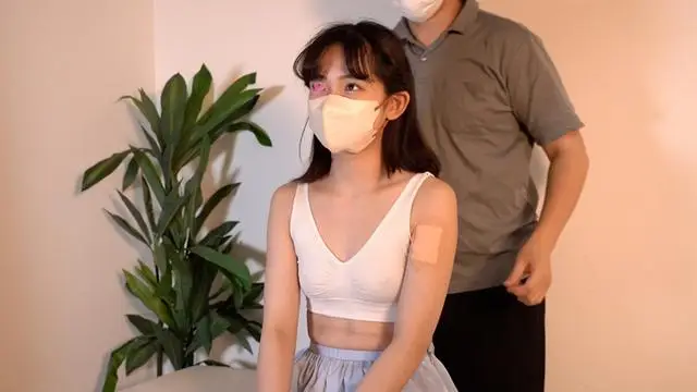 おっぱい開発で美乳揉みしだく♡うぶな女子大生が乳首責めで大絶頂♡【素人/マッサージ】