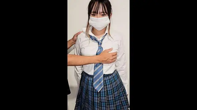立ったまま羞恥攻めをされ腰ガクガクしながらよがってしまう青ちぇギャルJK