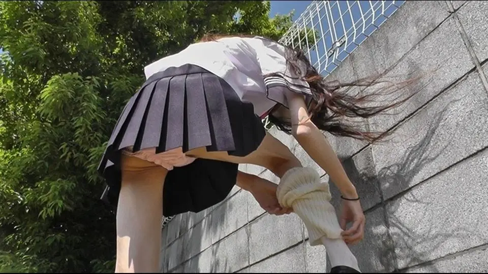 超ミニスカお散歩　ミー子ちゃん4 僕の股間に元気を与えるセーラー服の天使